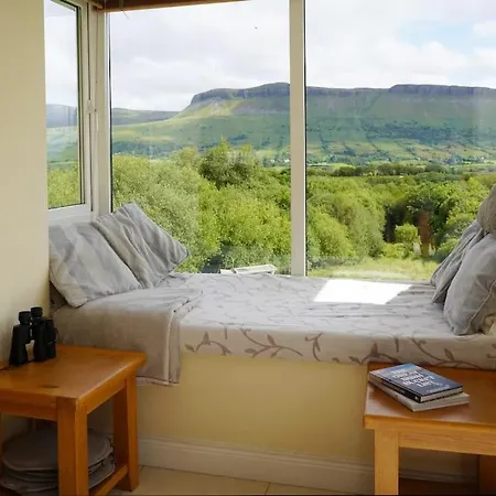 Mountain View Ferienhaus Cloontyprughlish